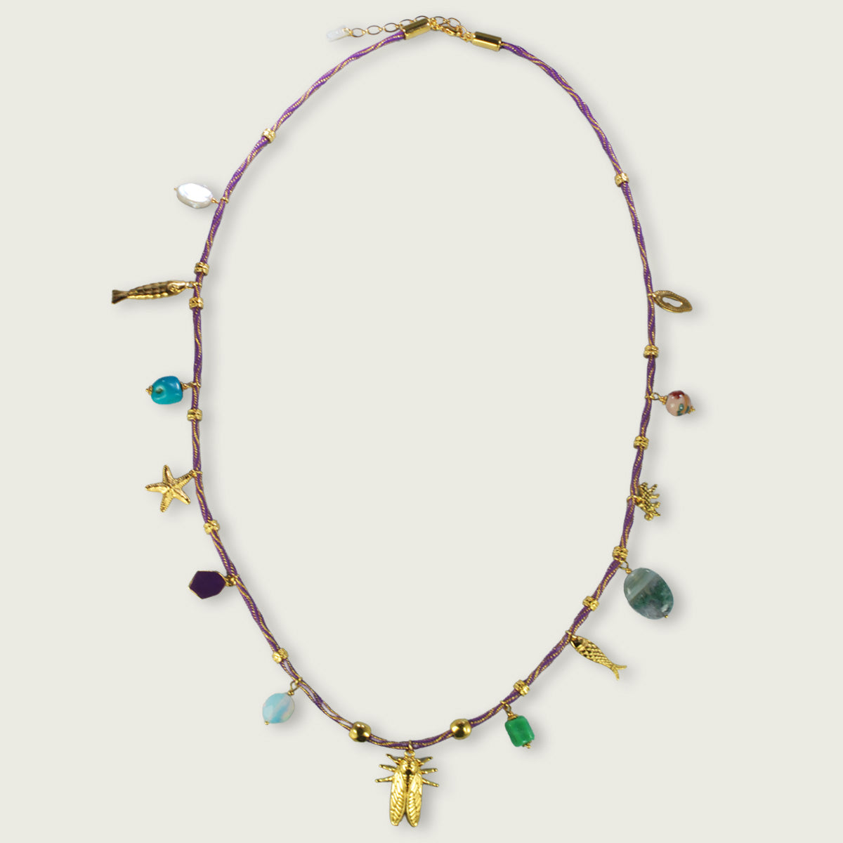 Charm ketting op dik koord lang