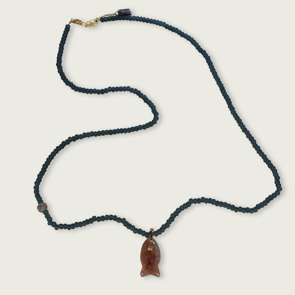 ketting met semiprecious vis, 65 cm