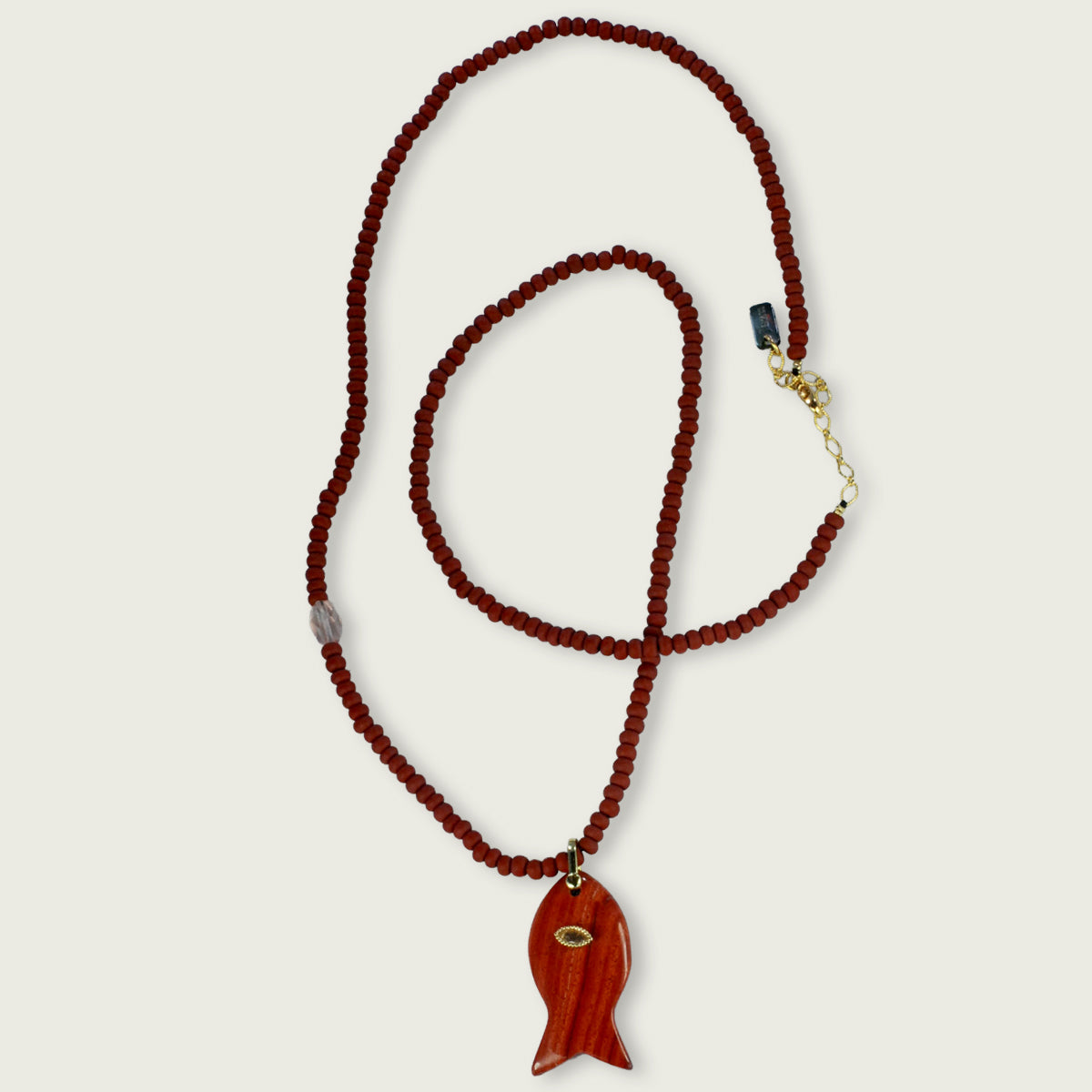 ketting met semiprecious vis, 65 cm
