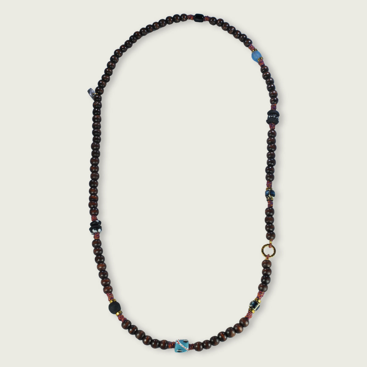 houten kralen ketting met speciale elementen