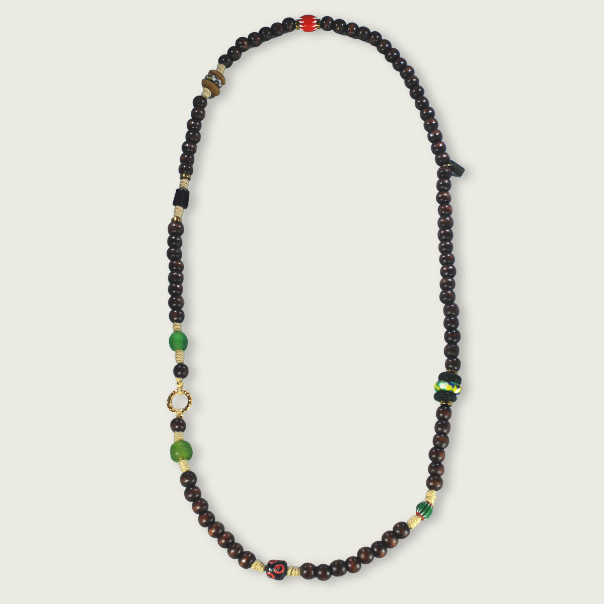 houten kralen ketting met speciale elementen