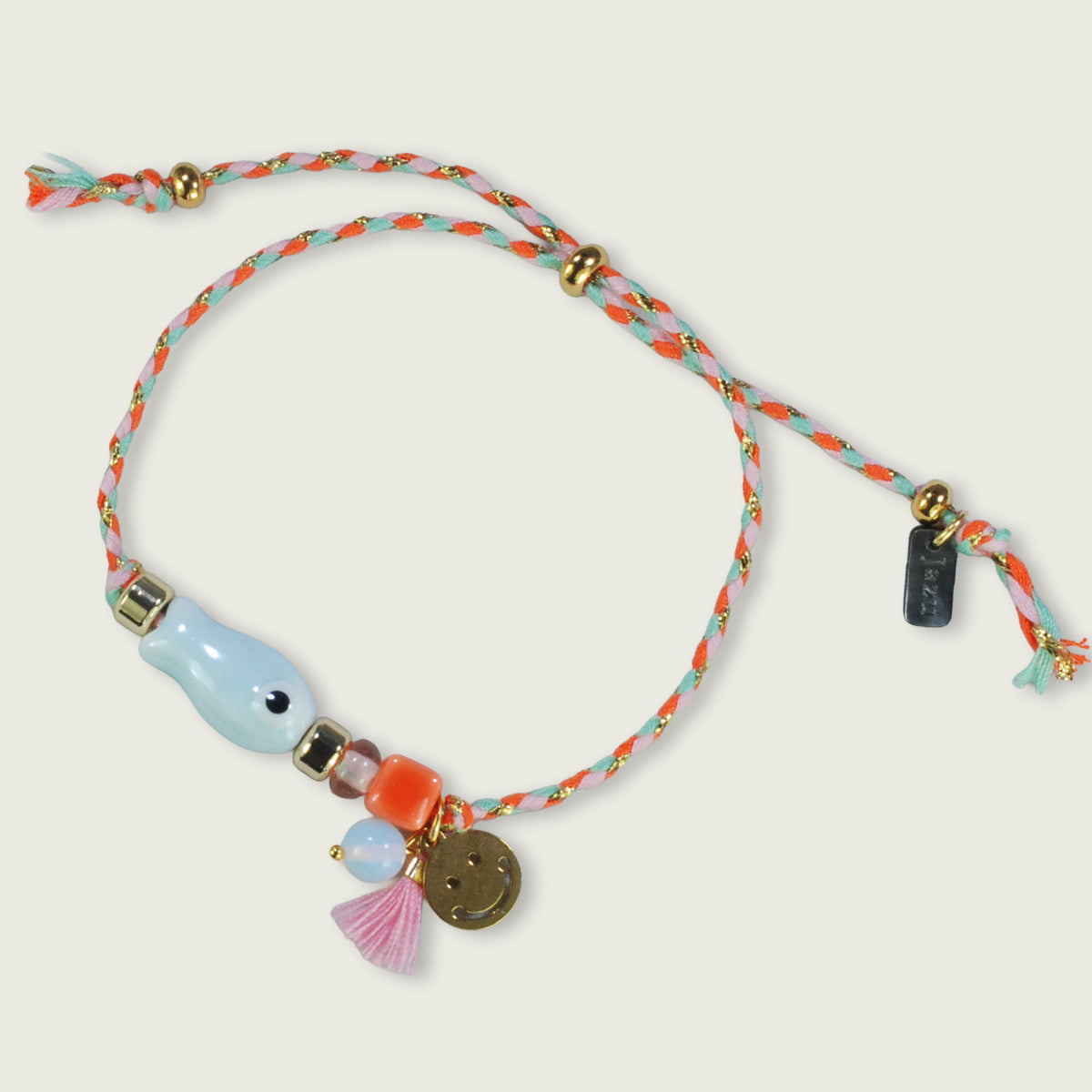 Unieke, handgemaakte armbandjes met keramiek visje