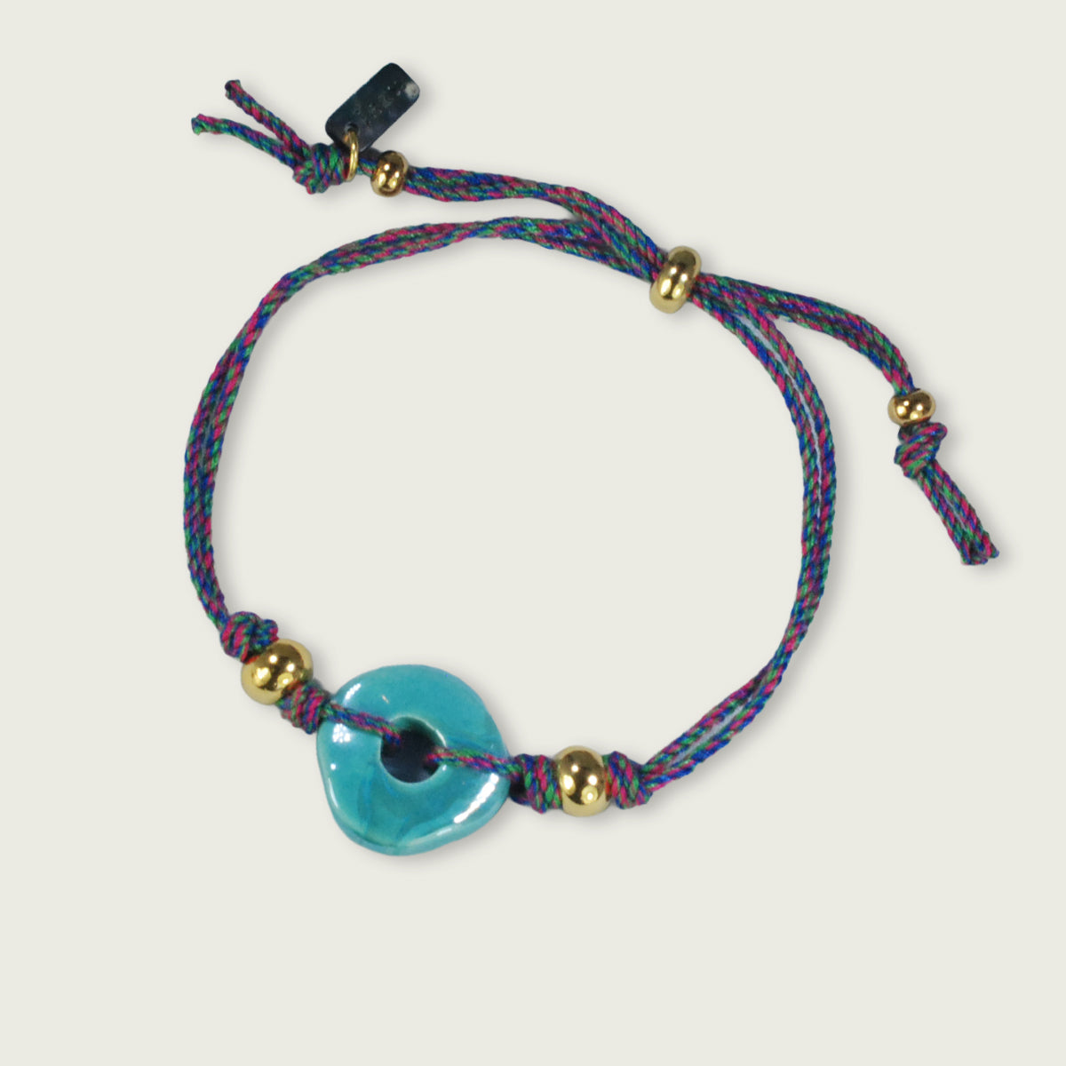 Handgemaakte armbandjes met Grieks keramiek element