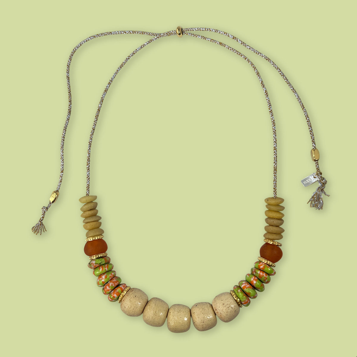 Down to Earth, statement ketting