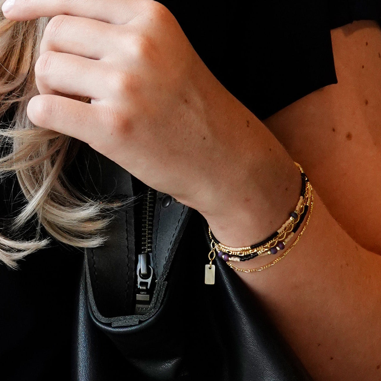 Armband oder Halskette mit kleiner Perle und Halbedelsteinen