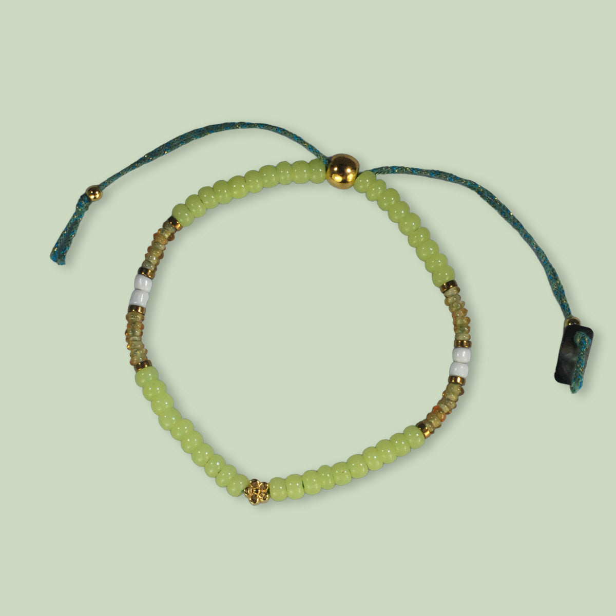 Handgemaakte armbanden met Afrikaanse kralen