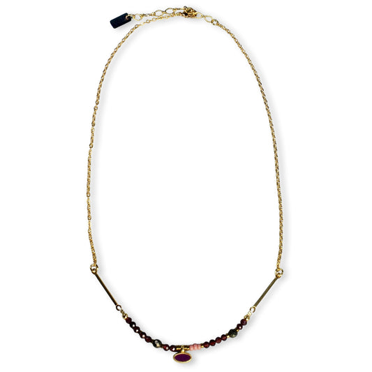 Nona necklace with semi-precious stones and small charms fuchsia/blue