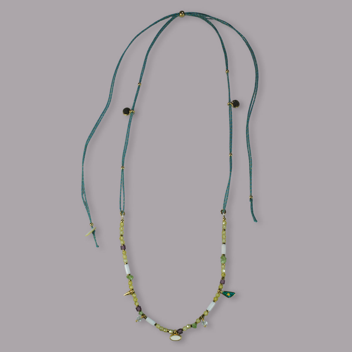 Nona ketting met semi-precious stones en kleine charms