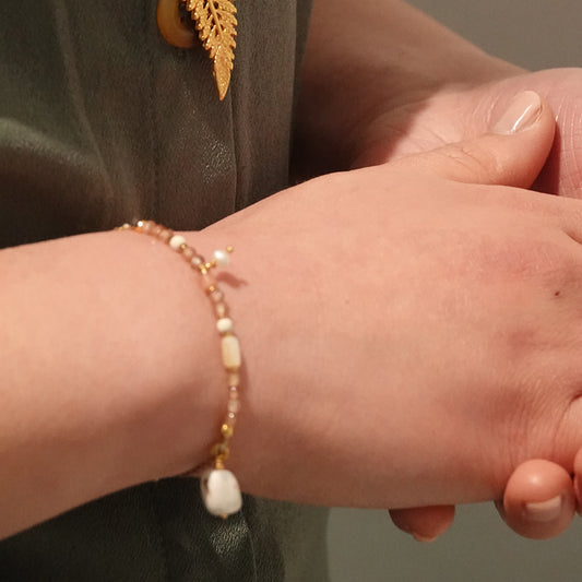 Nona, bracelet semi-precious stones fuchsia