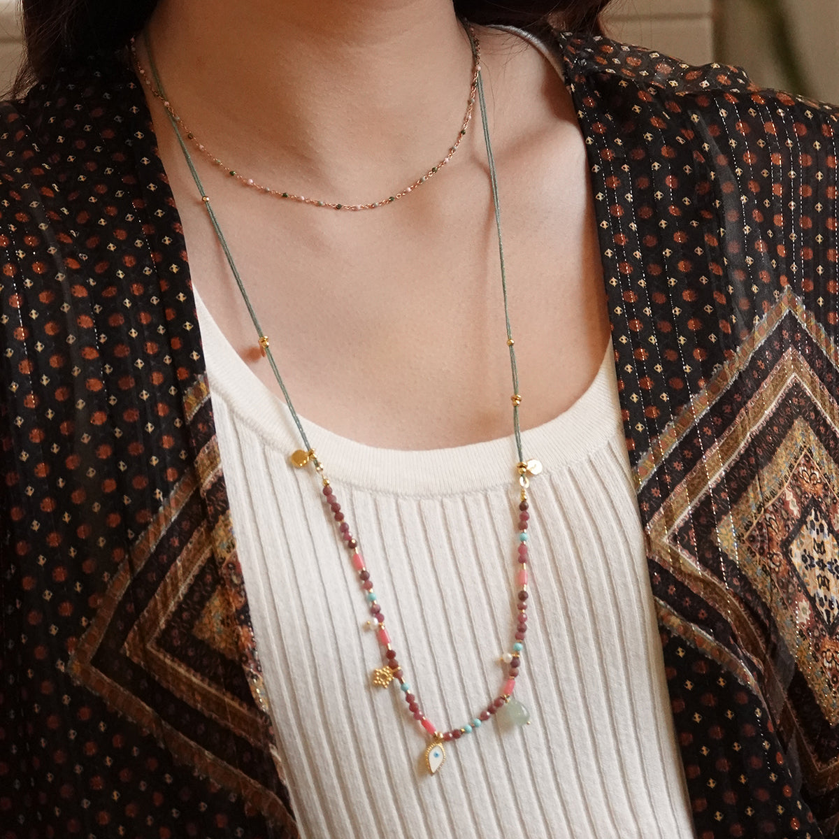 Nona necklace with semi-precious stones and small charms