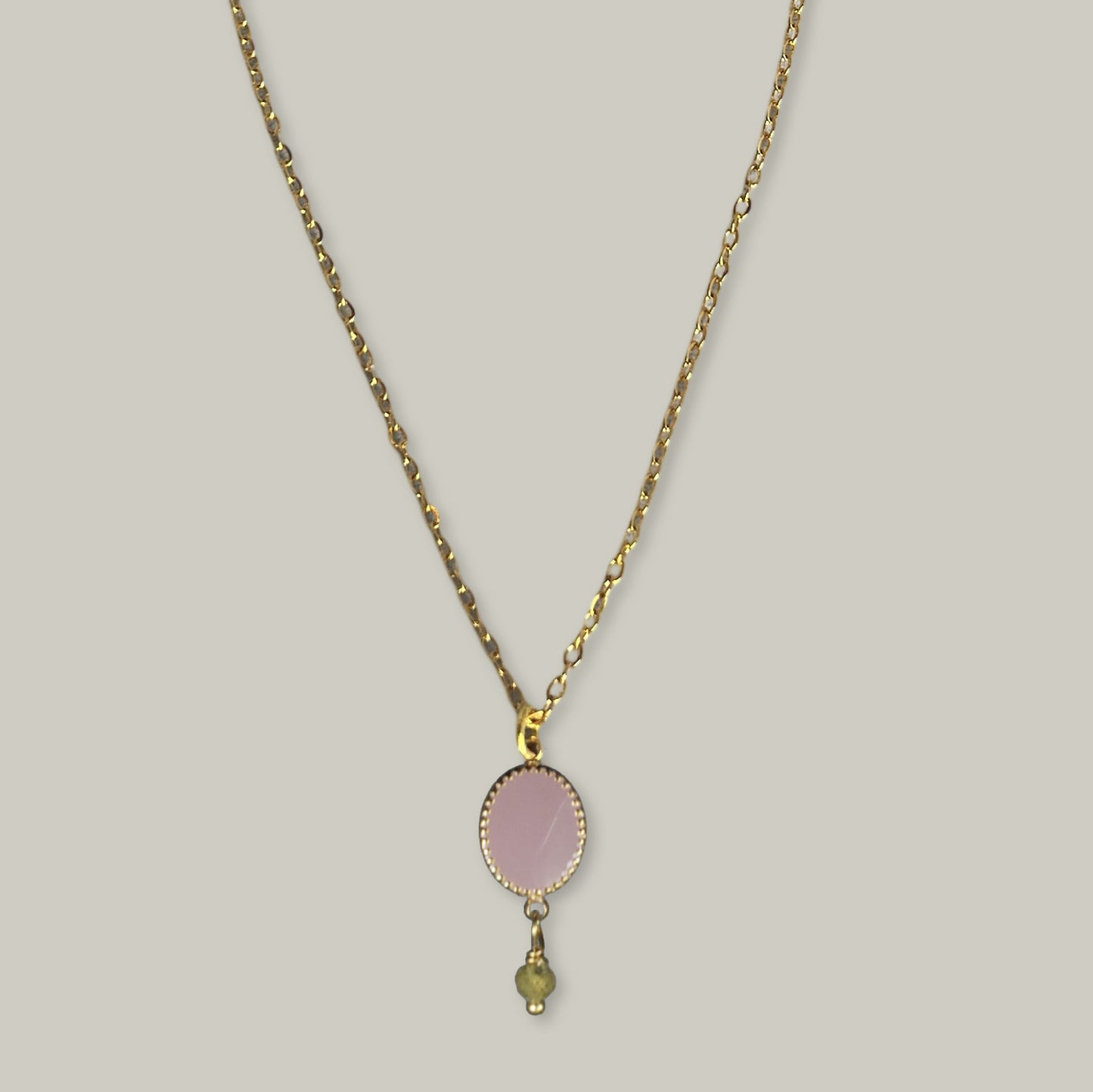 Nona ketting met emaille ovale hanger