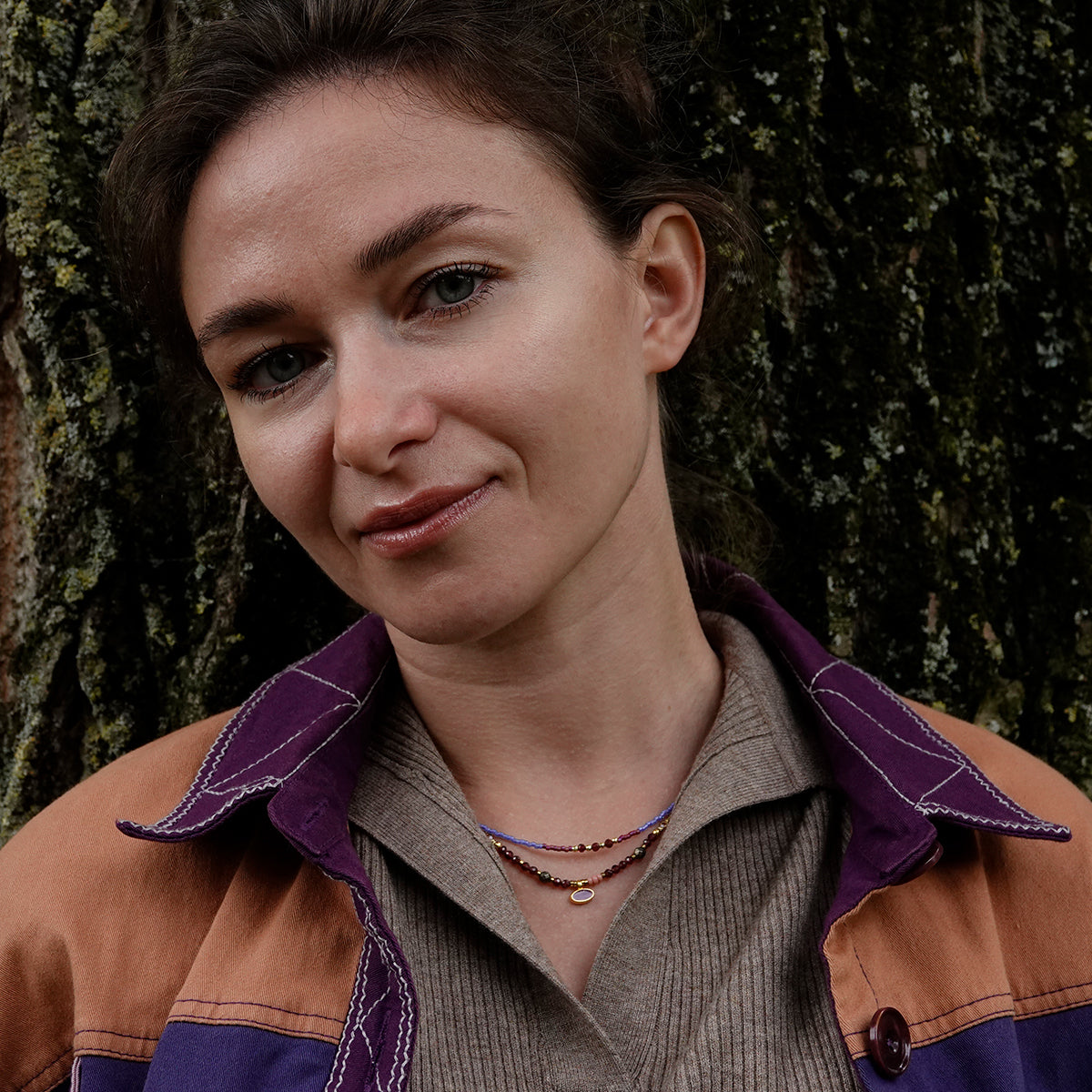 Nona ketting, met subtiele hanger en semi-precious steentjes