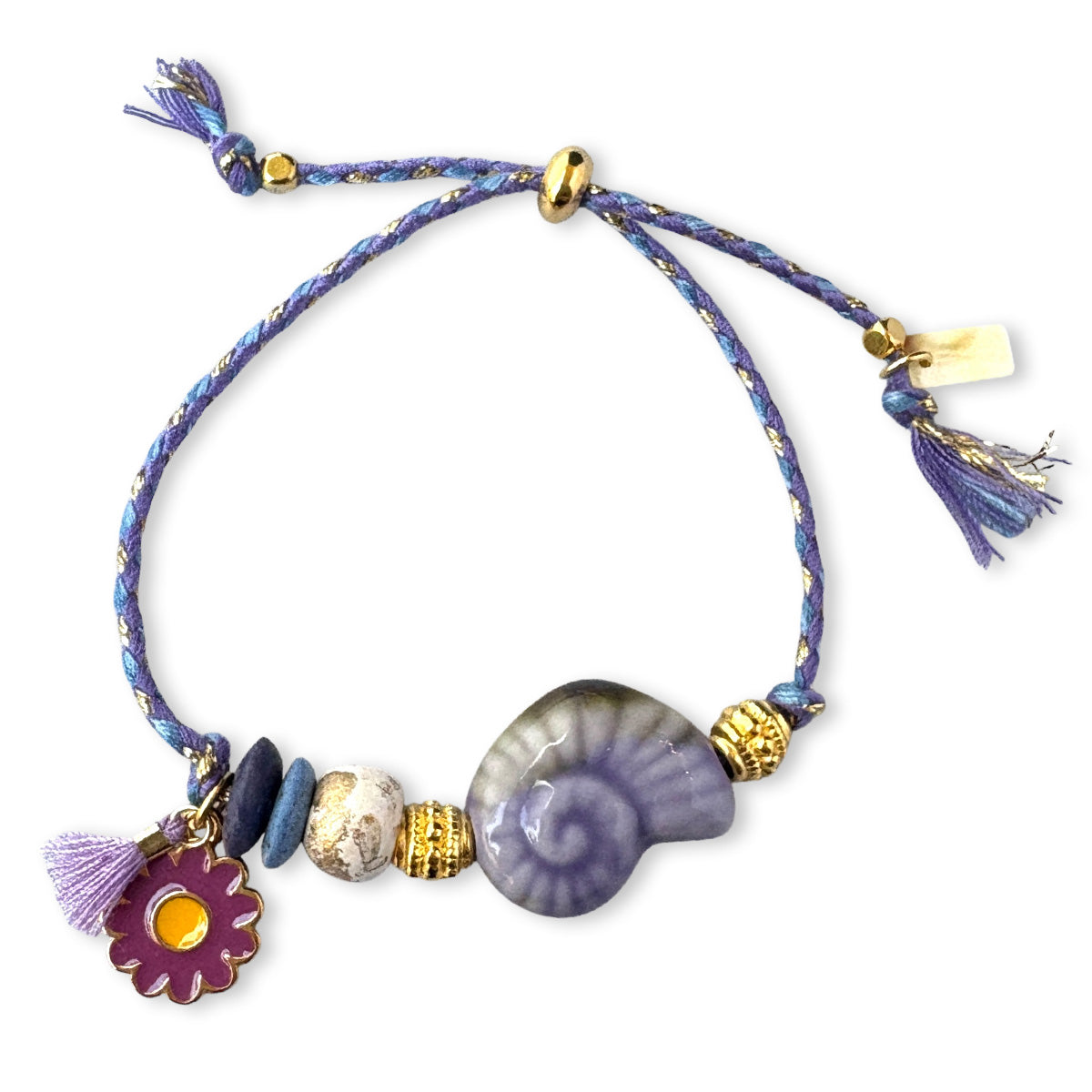 Unieke, handgemaakte armbandjes met keramieke schelp