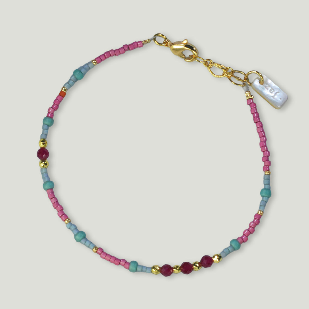 Winzige Farbarmbänder