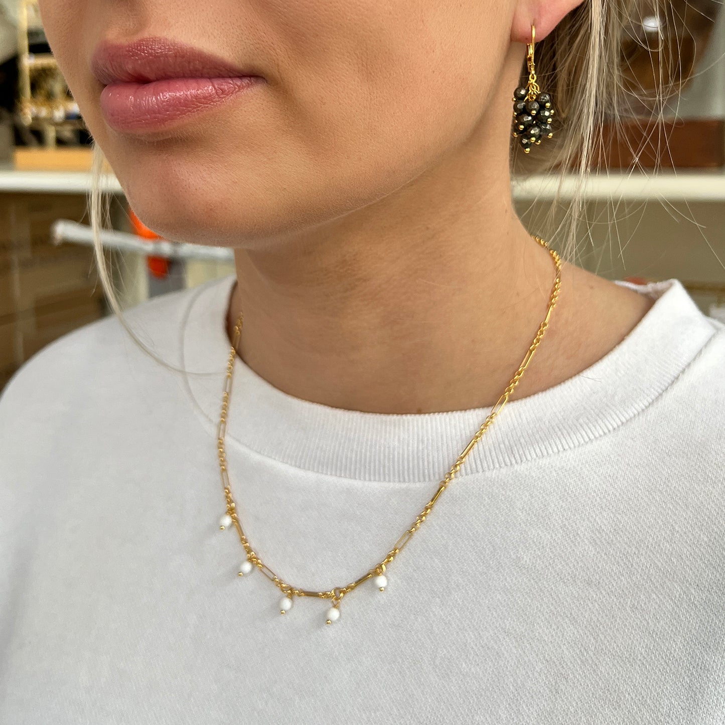 Vida oorbellen trosjes medium semi-precious stones