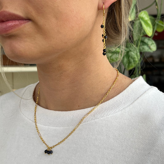 Nona Ohrringe mit Halbedelsteinen